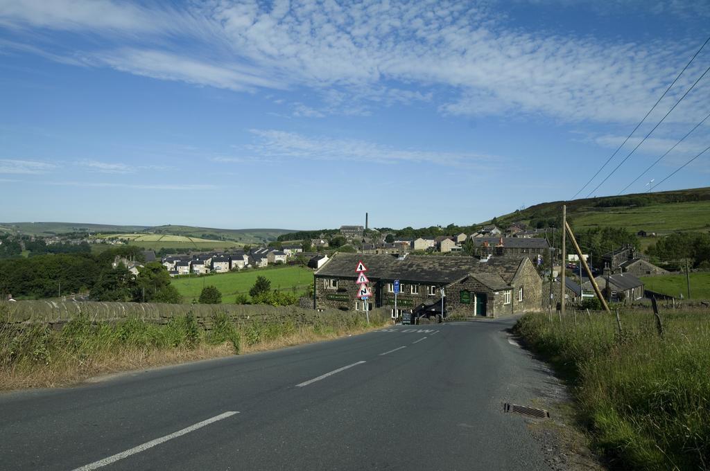 The Hare And Hounds Country Inn Hebden Bridge Exterior photo